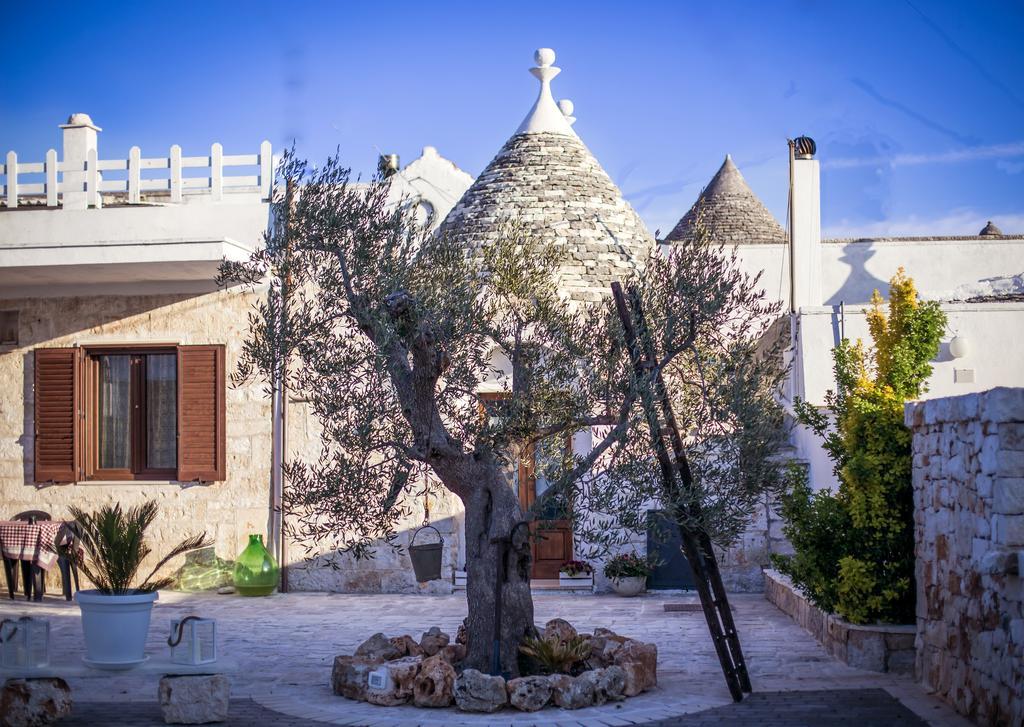 Вилла Residenze Nei Trulli Альберобелло Экстерьер фото